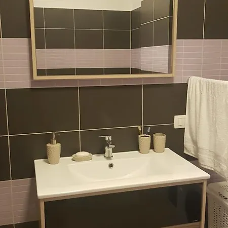 - Helios Apartment *