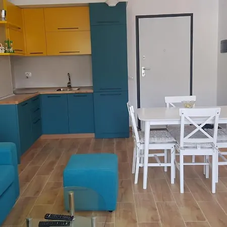 - Helios Apartament Shëngjin